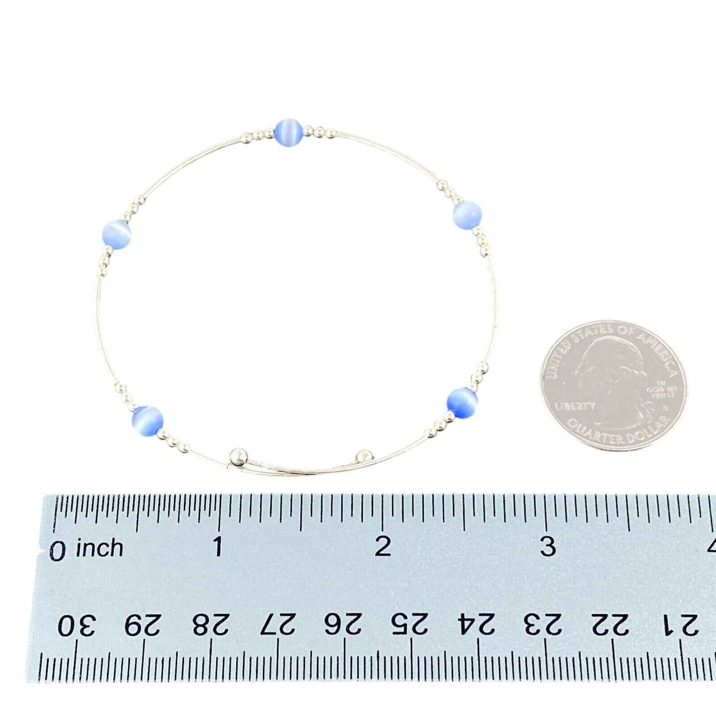 Vintage Sterling Silver 925 Light Blue Cat’s Eye Memory Wire Bracelet 7.5”