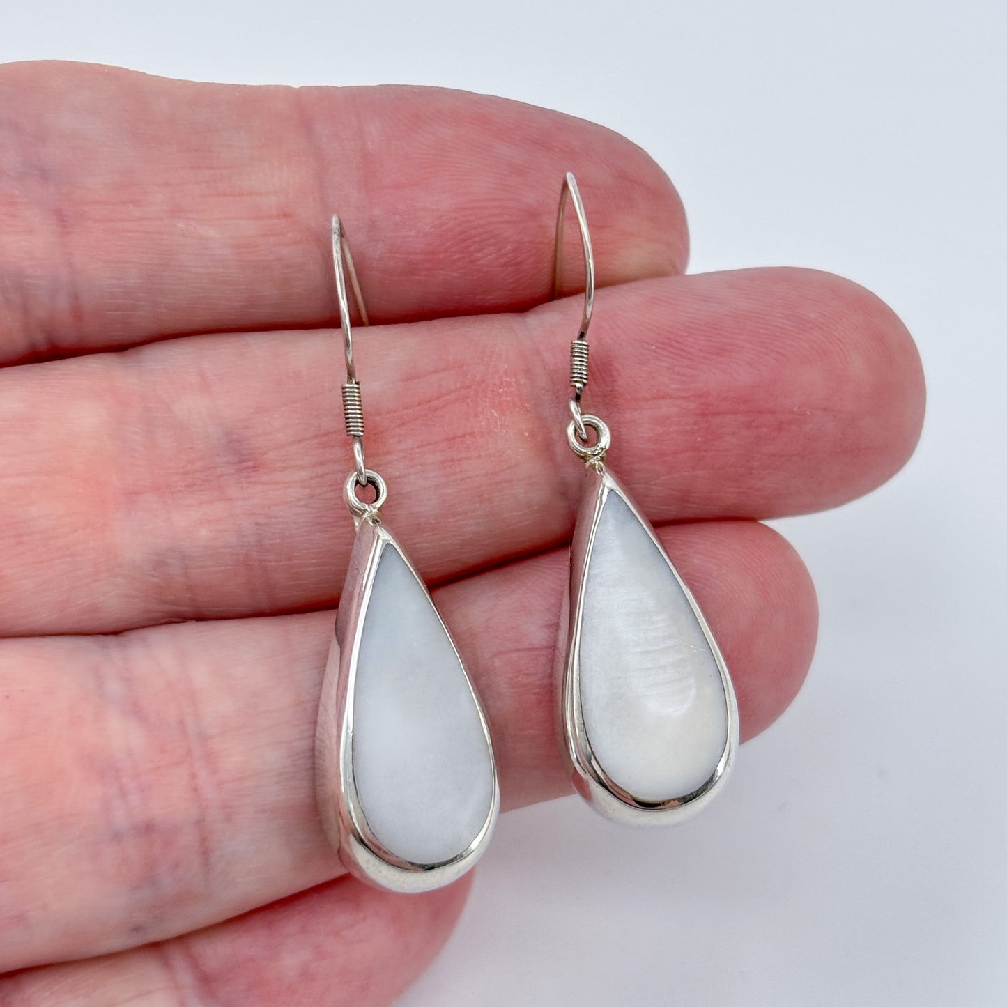 Vintage Sterling Silver 925 Mother of Pearl Teardrop Earrings