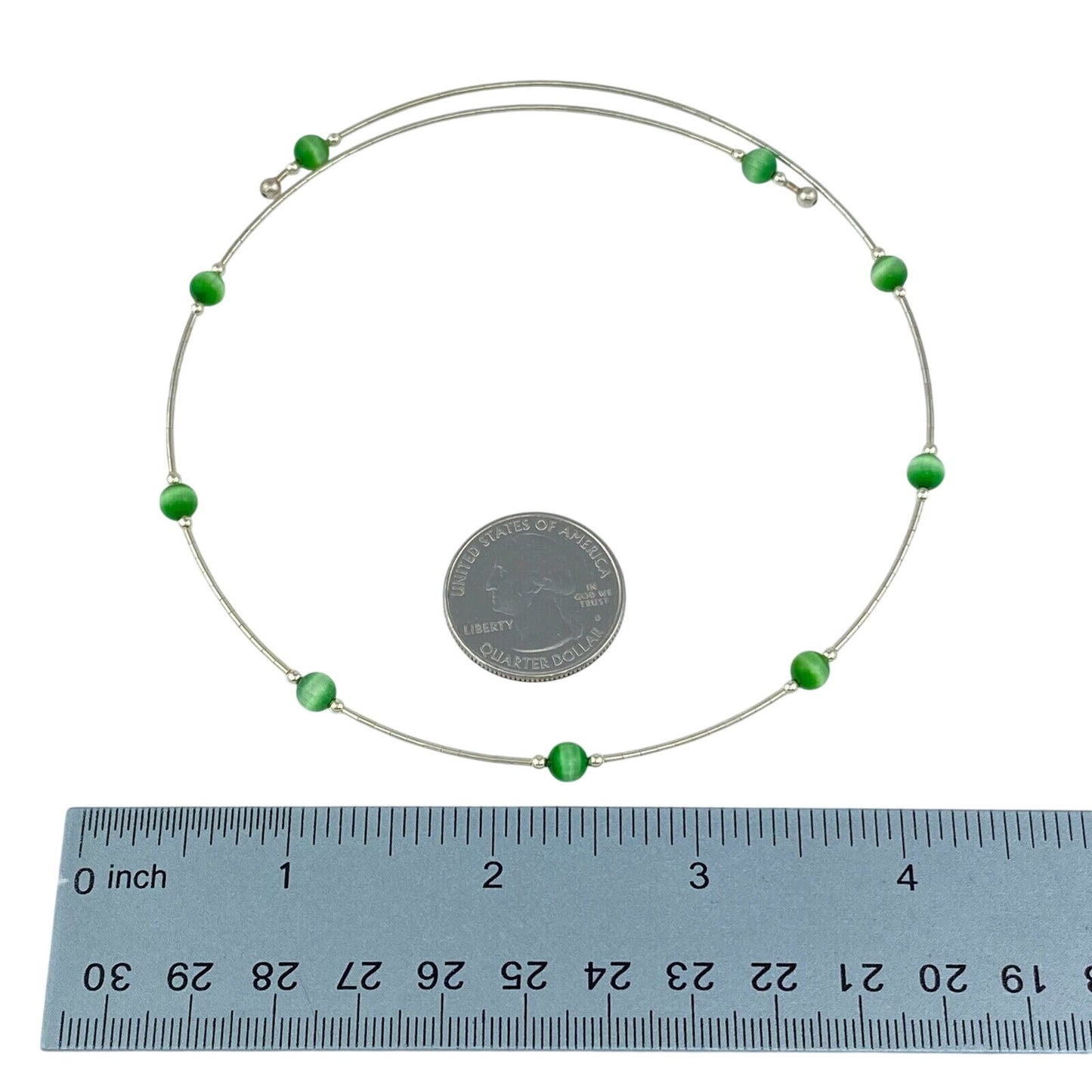 Vintage Sterling Silver 925 Green Cat’s Eye Memory Wire Necklace 16"