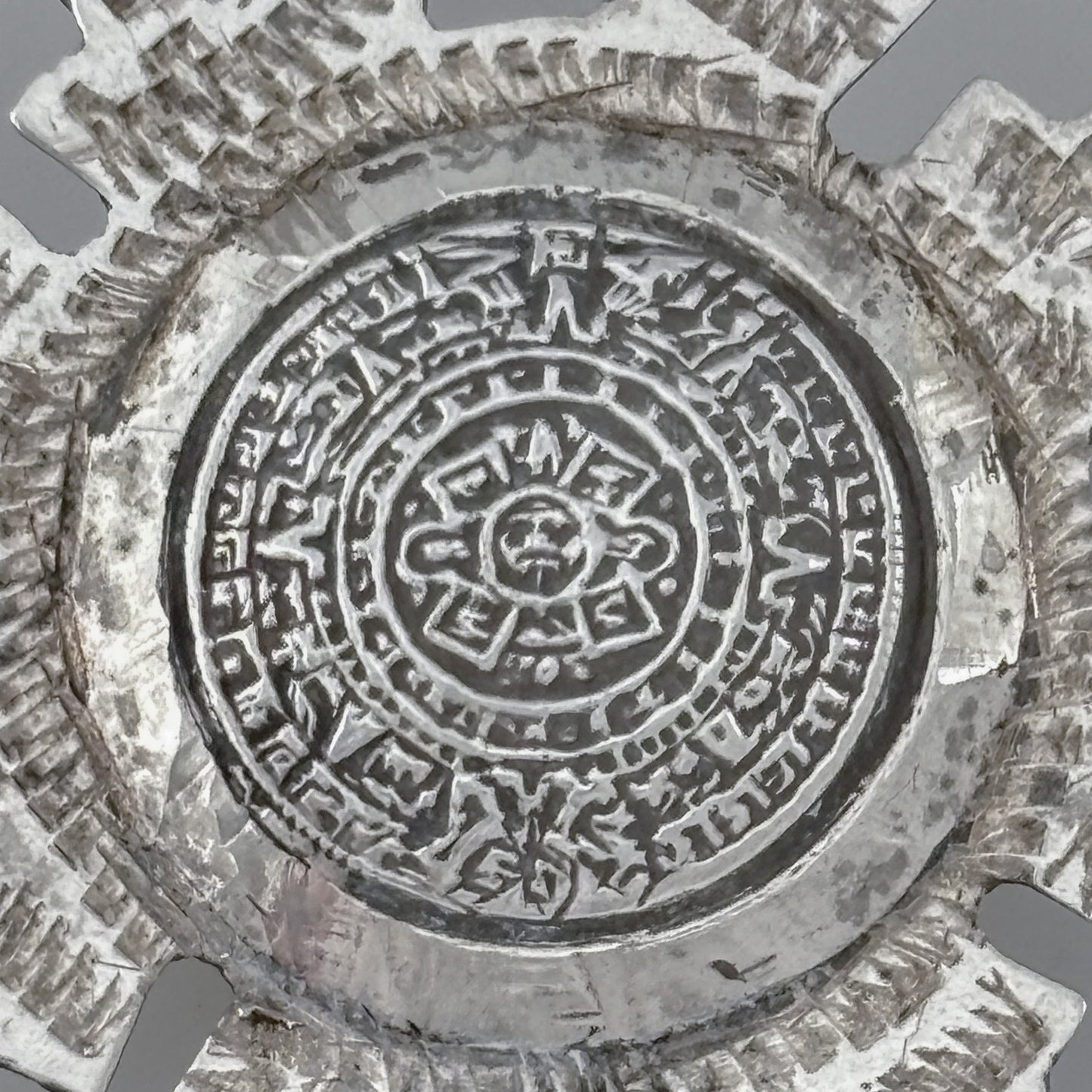 Vintage Mexico Taxco Sterling Silver 925 Aztec Calendar Pendant Brooch