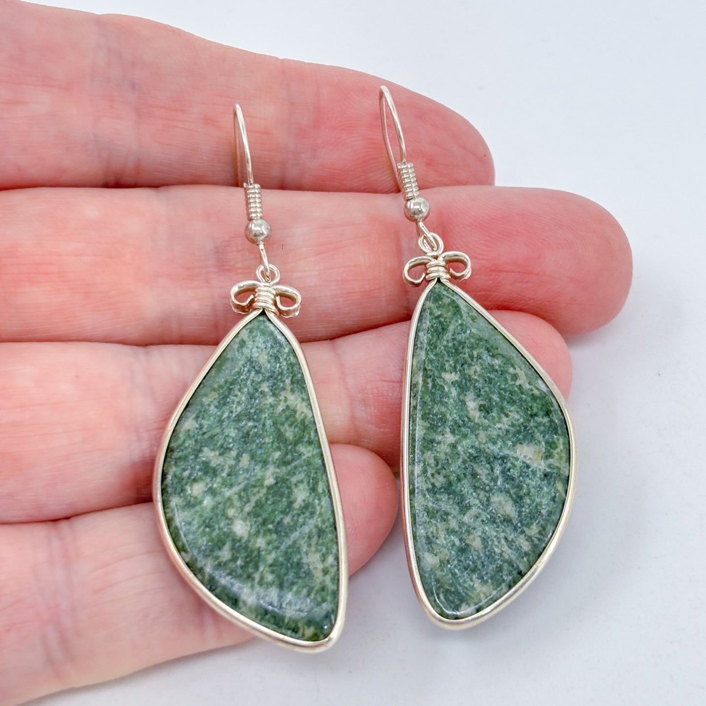 Estate Sterling Silver 925 Nephrite Jade Dangle Earrings