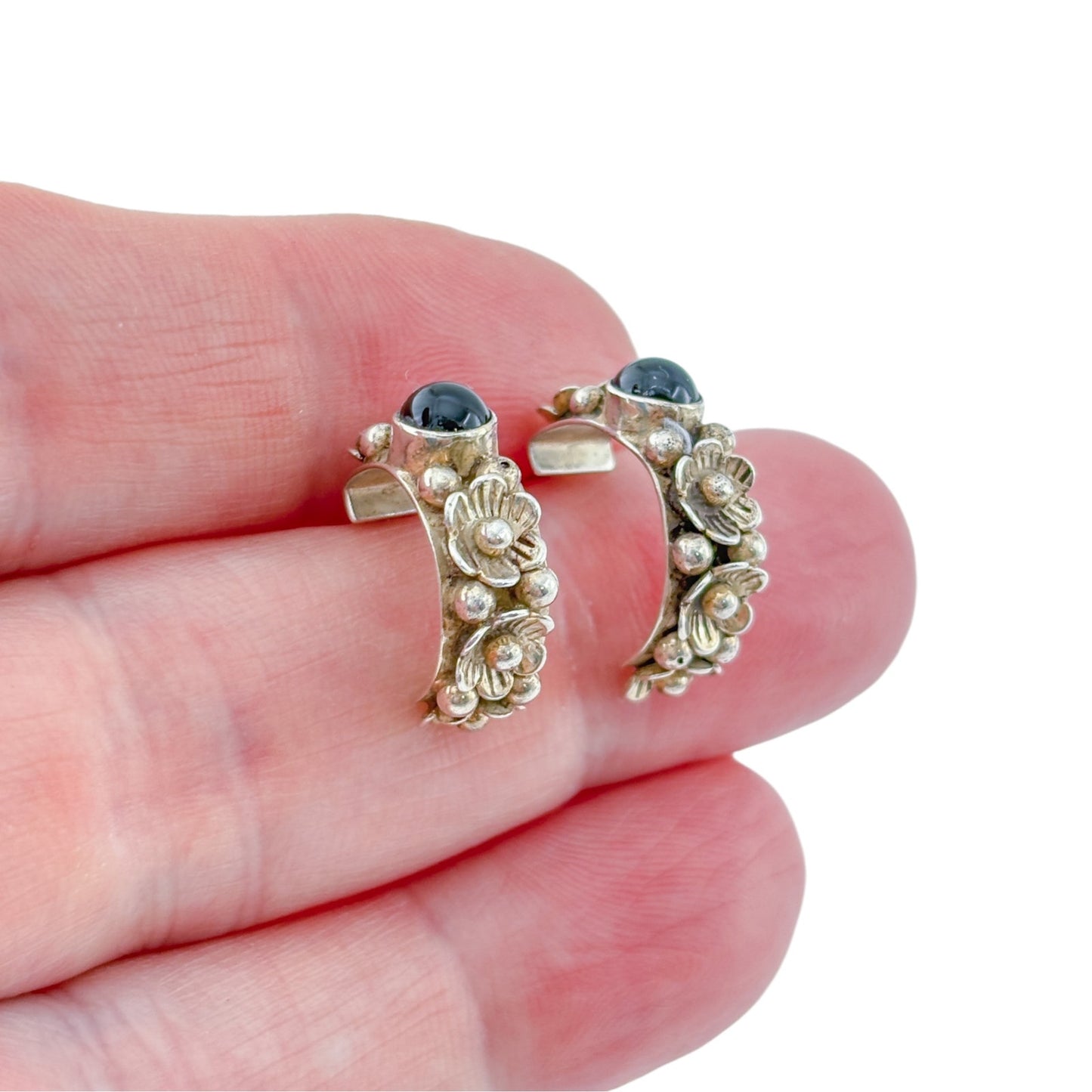 Vintage Sterling Silver 925 Onyx Floral Hoop Earrings
