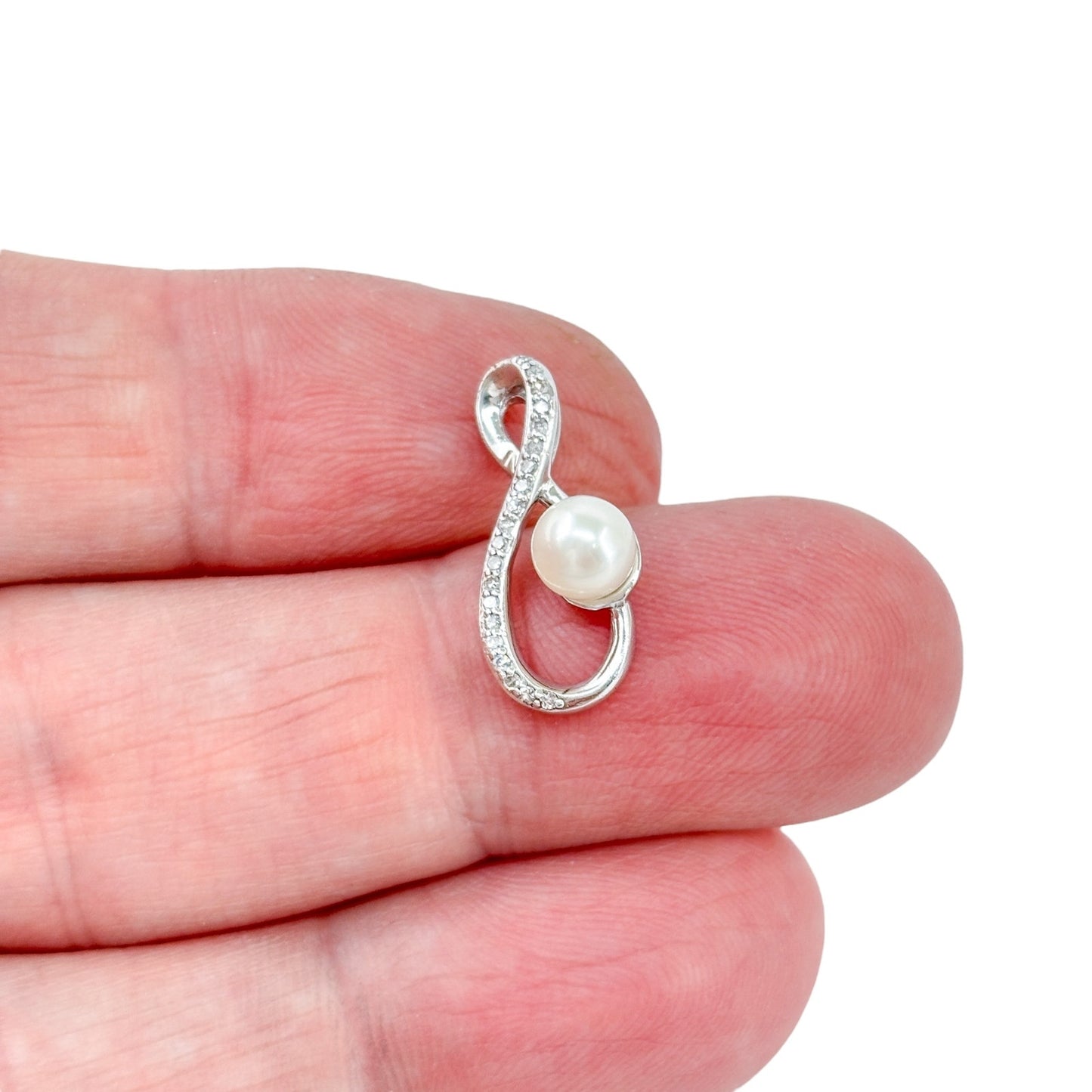 Vintage Sterling Silver 925 White Pearl Cubic Zirconia Infinity Pendant