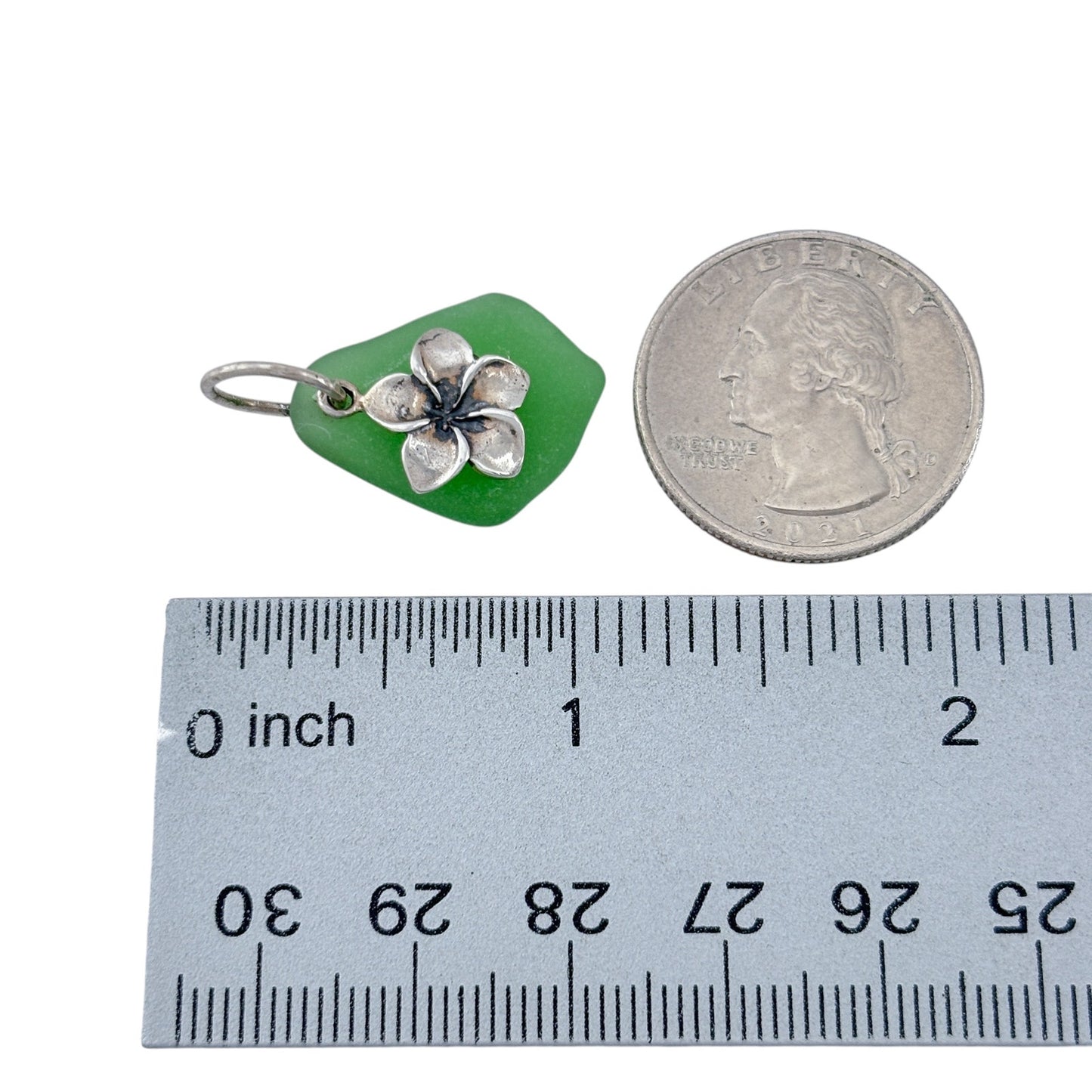 Vintage Sterling Silver 925 Sea Glass Flower Pendant