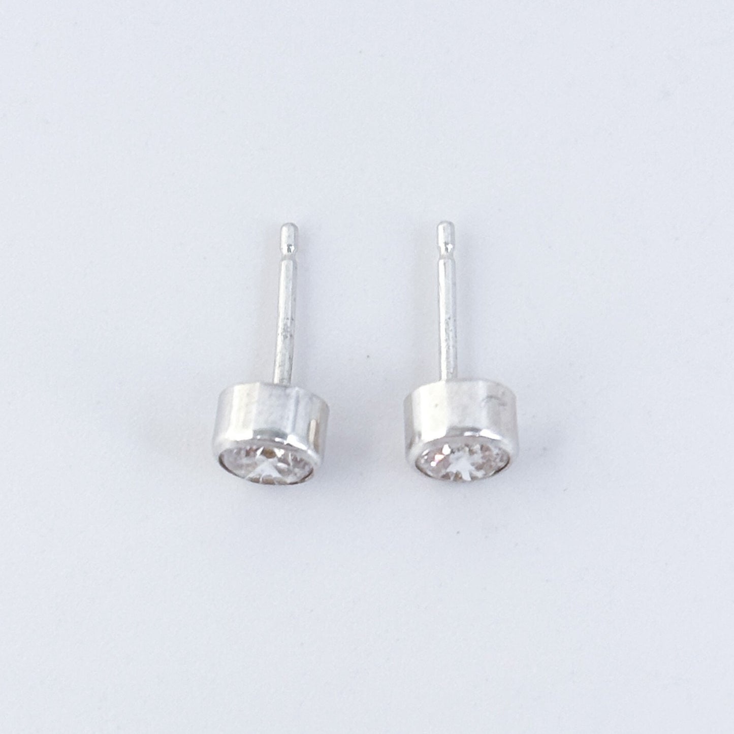 Vintage Sterling Silver 925 Clear Cubic Zirconia Stud Earrings