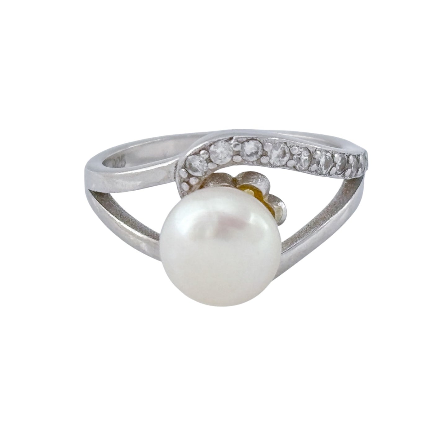 Vintage Sterling Silver 925 Pearl and Cubic Zirconia Accent Ring Size 4