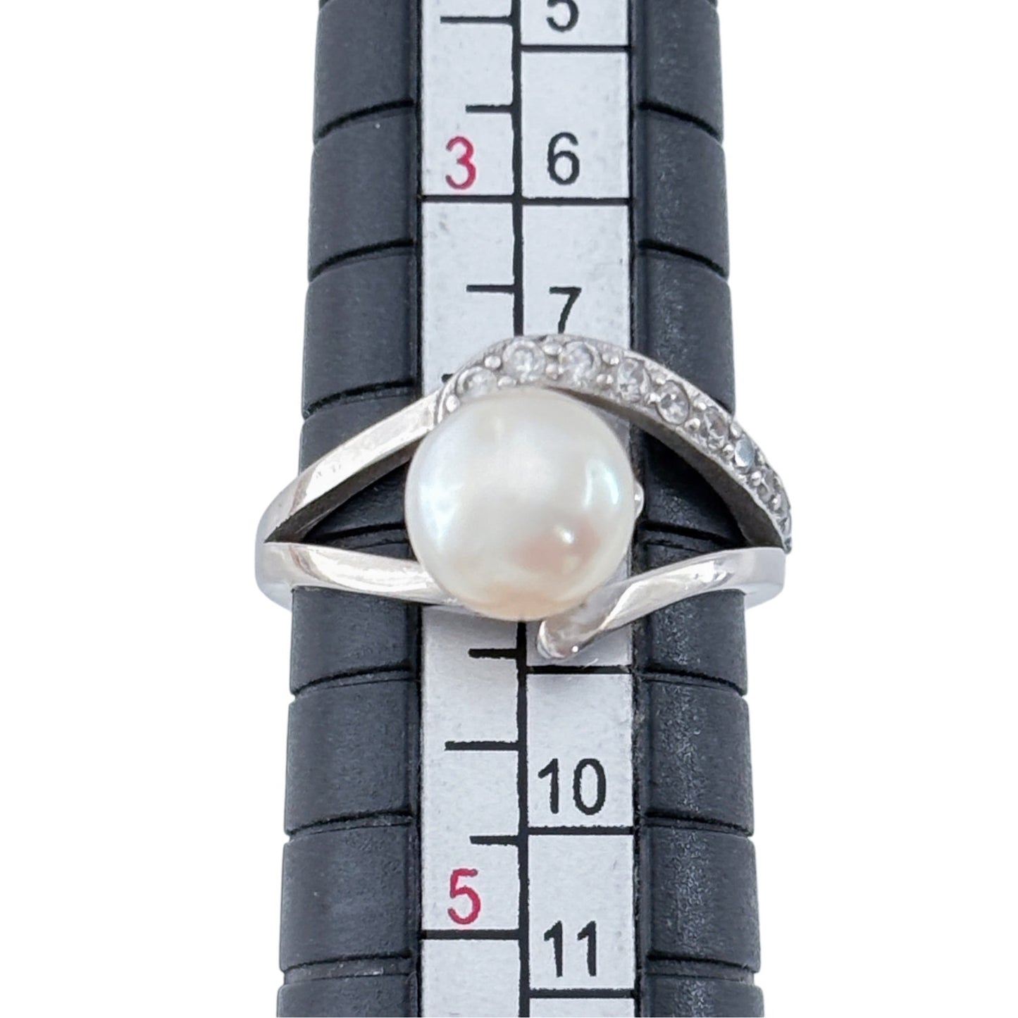 Vintage Sterling Silver 925 Pearl and Cubic Zirconia Accent Ring Size 4