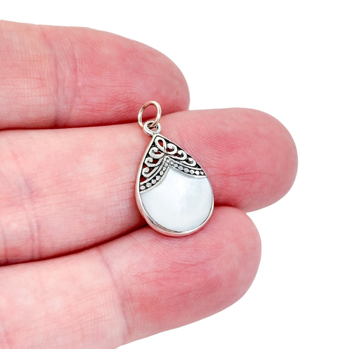 Vintage Sterling Silver 925 Mother of Pearl Teardrop Pendant