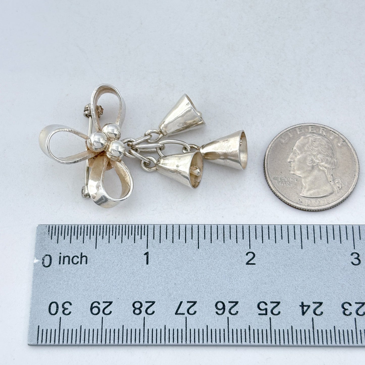 Vintage Sterling Silver 925 Bow Bells Brooch