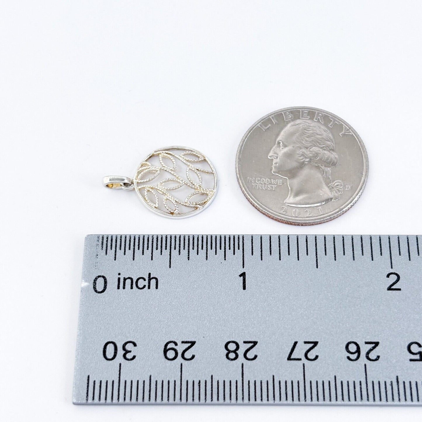 Vintage Sterling Silver 925 Filigree Leaf Circle Pendant