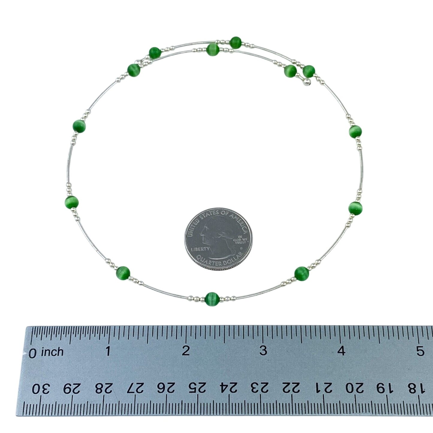 Vintage Sterling Silver 925 Green Cat’s Eye Memory Wire Necklace 16"