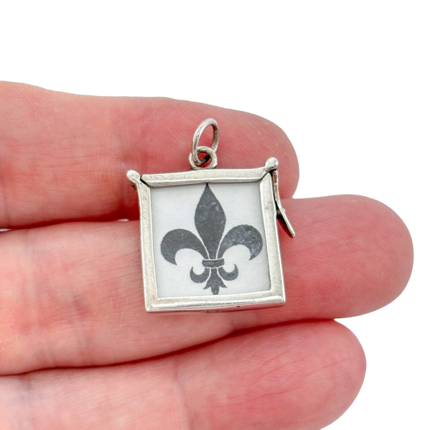 Vintage Sterling Silver 925 New Orleans Map Fleur De Lis Pendant