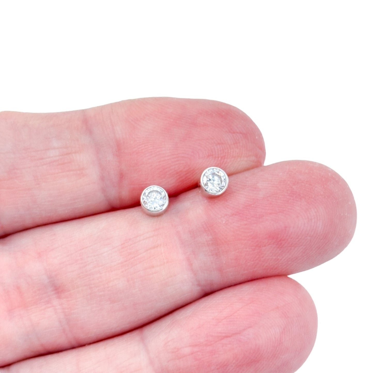 Vintage Sterling Silver 925 Clear Cubic Zirconia Stud Earrings