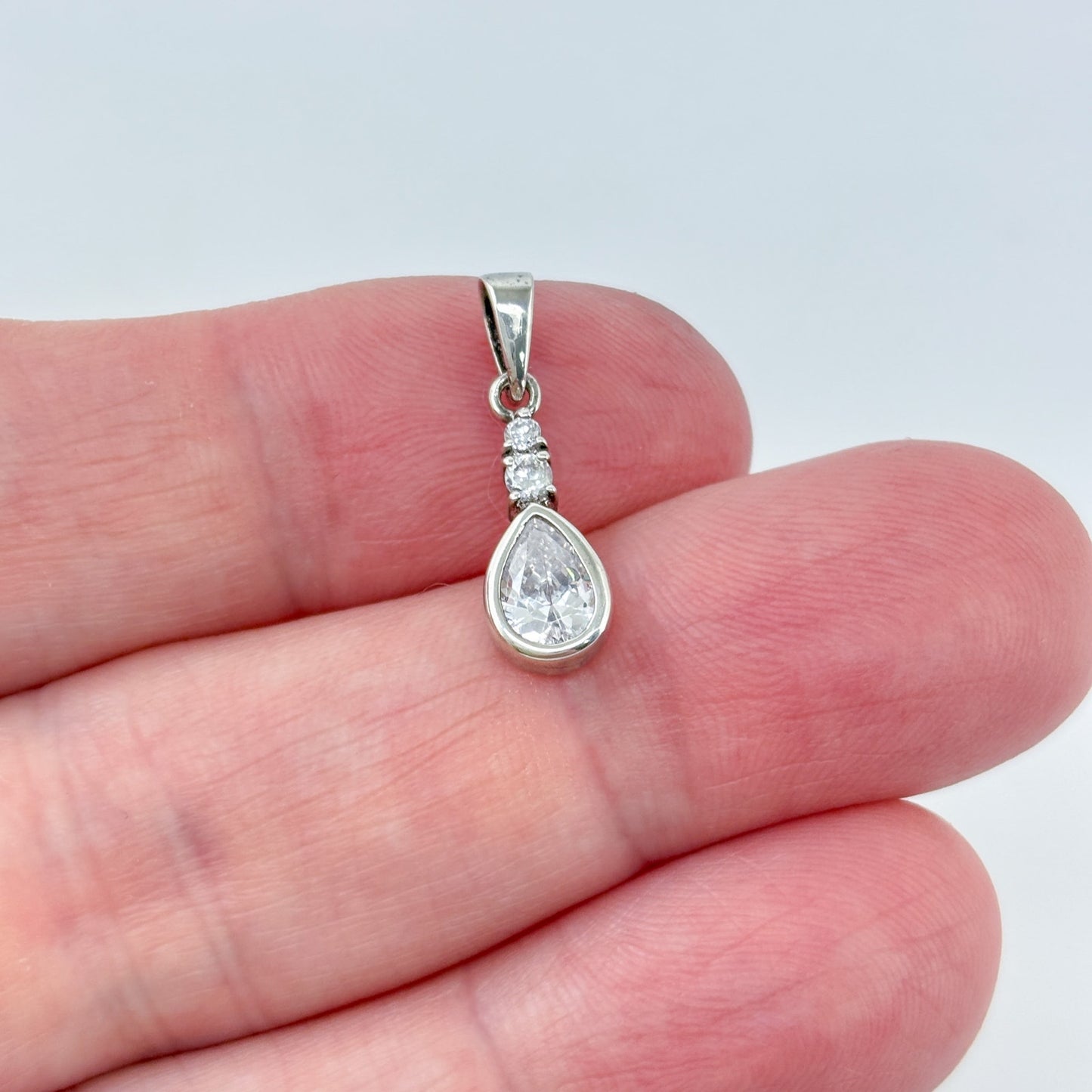 Vintage Sterling Silver 925 Cubic Zirconia Teardrop Pendant