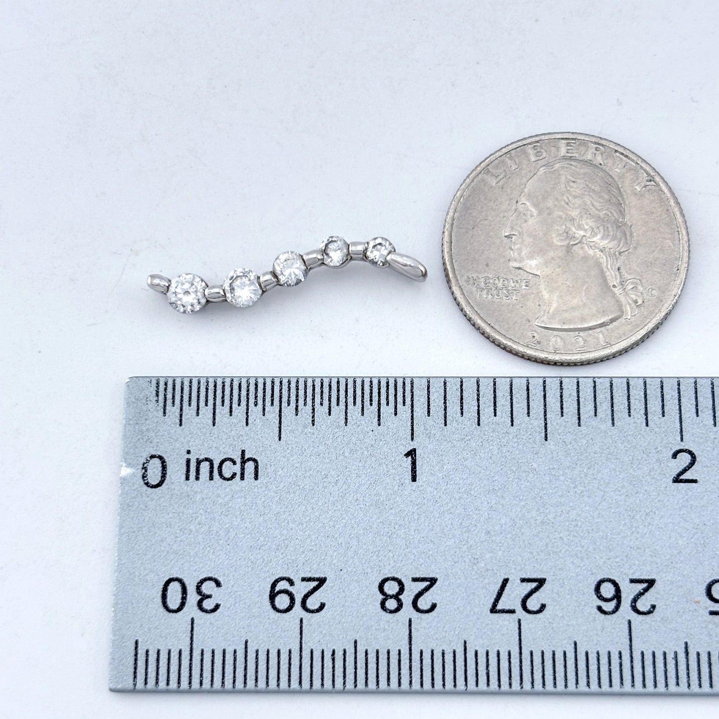Vintage Sterling Silver 925 Graduated Cubic Zirconia Pendant