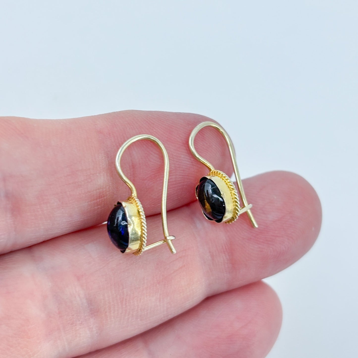 Estate Gold-Tone Sterling Silver 925 Purple Glass Drop Earrings