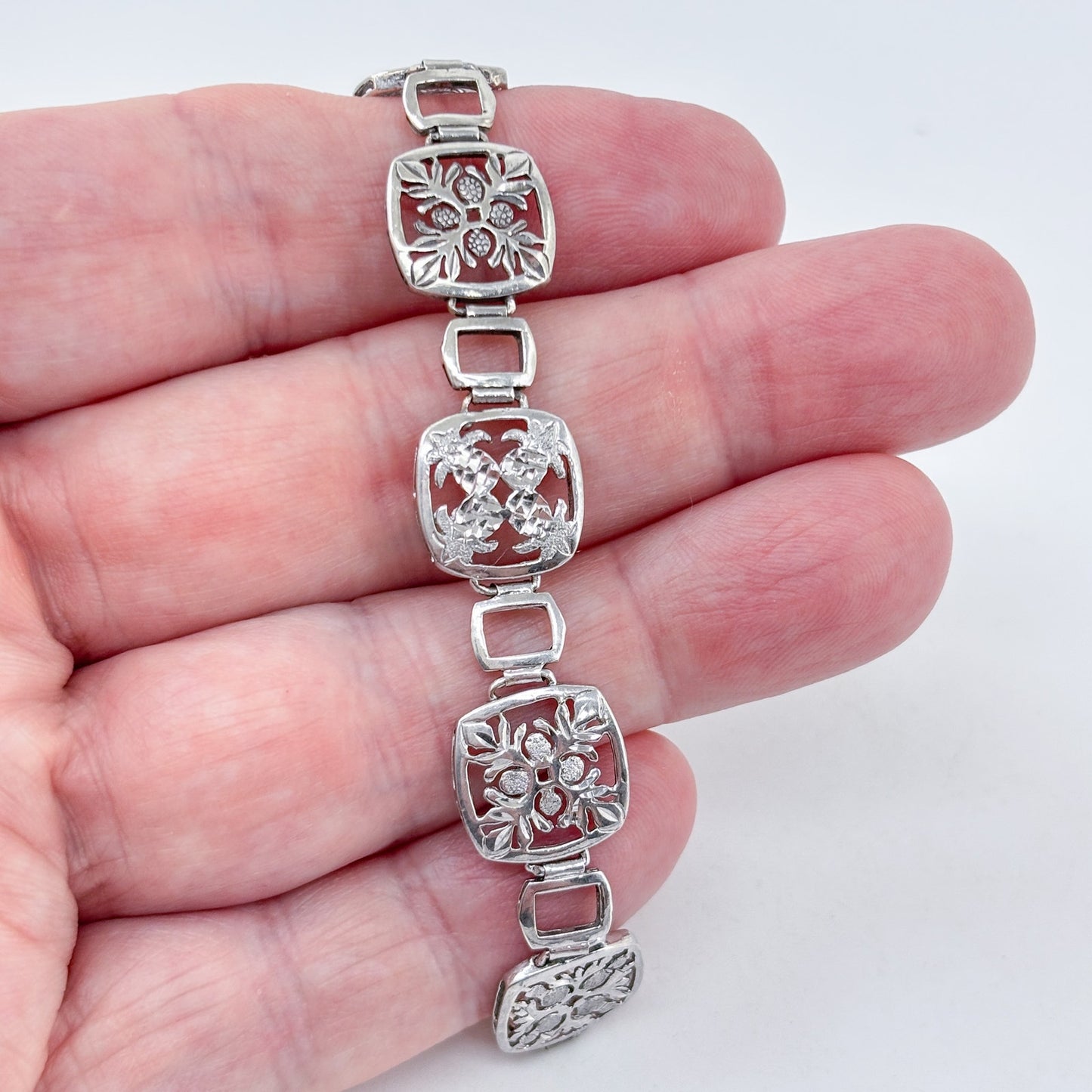 Vintage Sterling Silver 925 Floral Pineapple Link Bracelet 8"