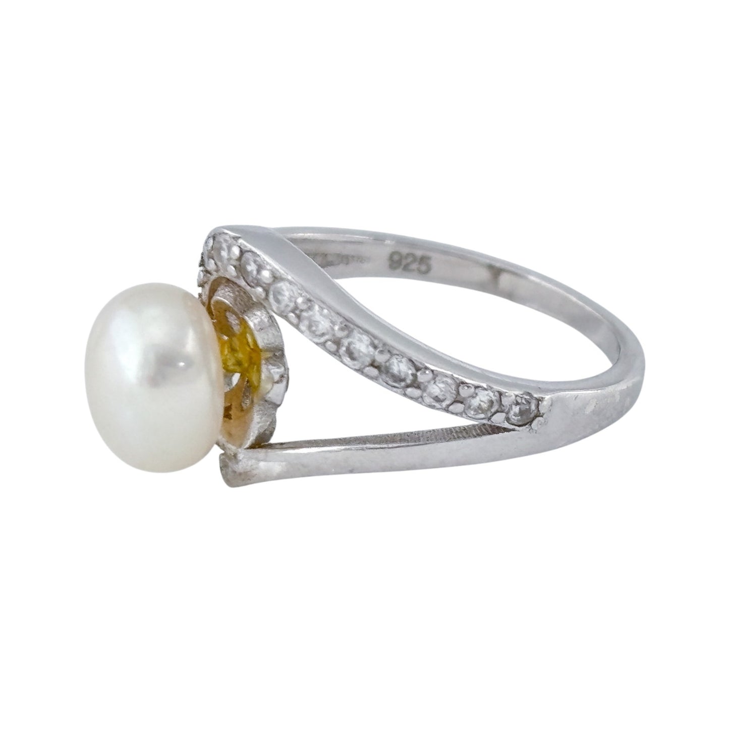 Vintage Sterling Silver 925 Pearl and Cubic Zirconia Accent Ring Size 4