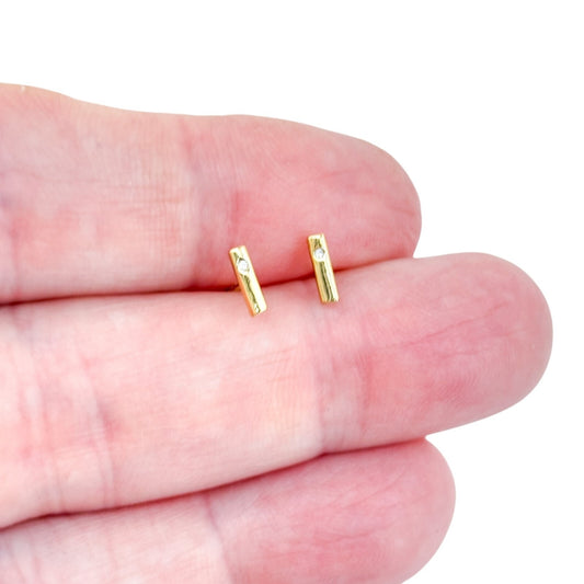 Vintage SU Sterling Silver 925 Gold Tone Cubic Zirconia Bar Stud Earrings