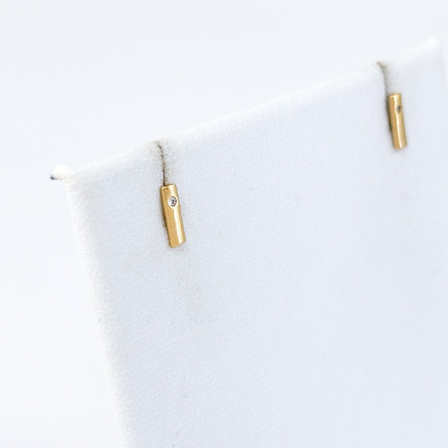 Vintage SU Sterling Silver 925 Gold Tone Cubic Zirconia Bar Stud Earrings