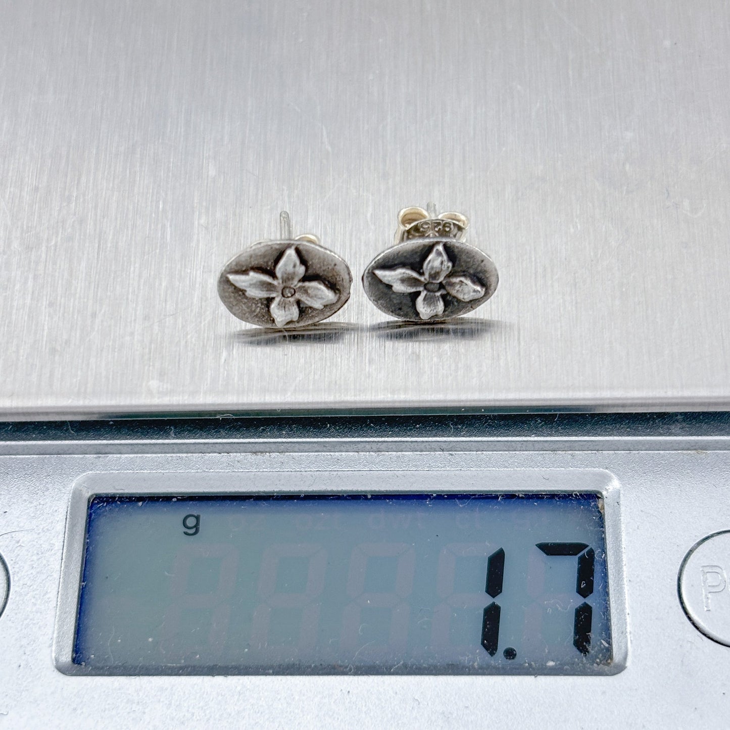 Vintage Sterling Silver 925 Floral Oval Stud Earrings