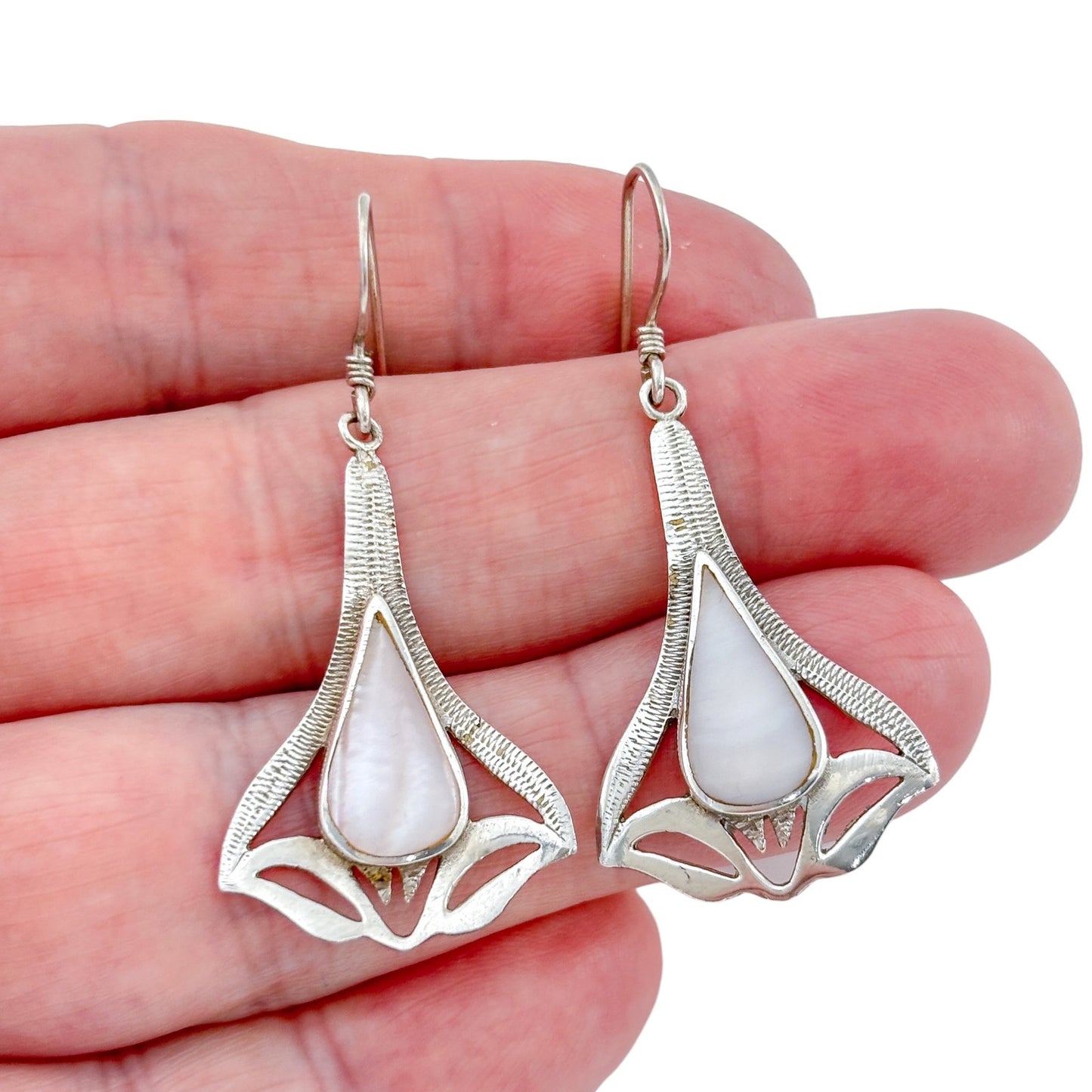 Vintage Sterling Silver 925 Mother of Pearl Dangle Earrings