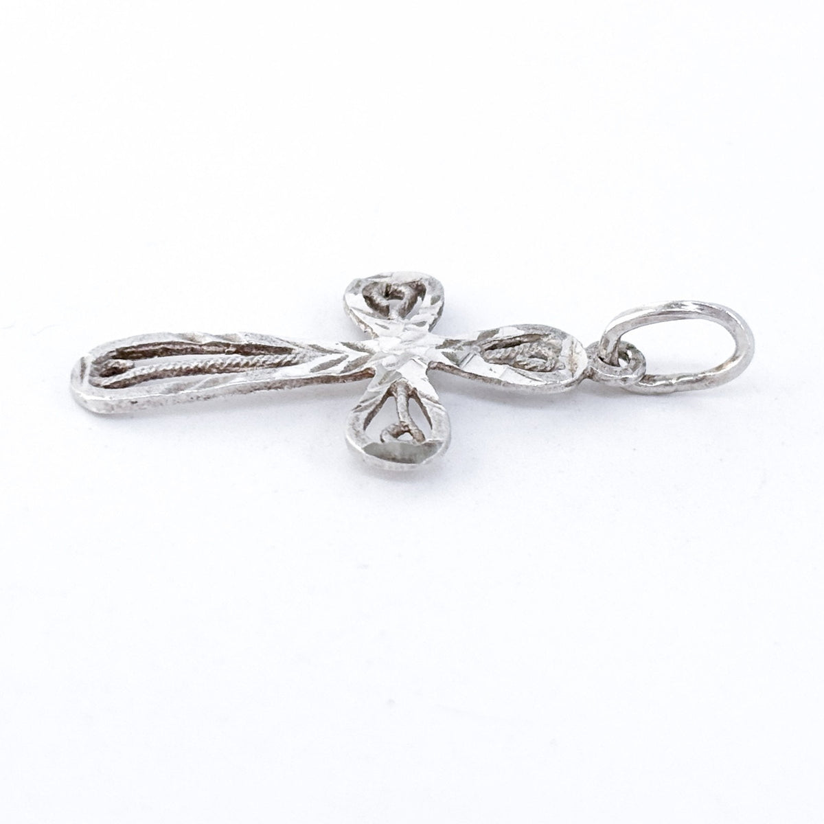 Vintage Sterling Silver 925 Diamond Cut Filigree Cross Pendant
