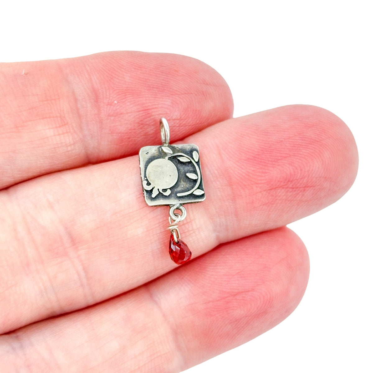 Vintage Sterling Silver 925 Garnet Dangle Pendant