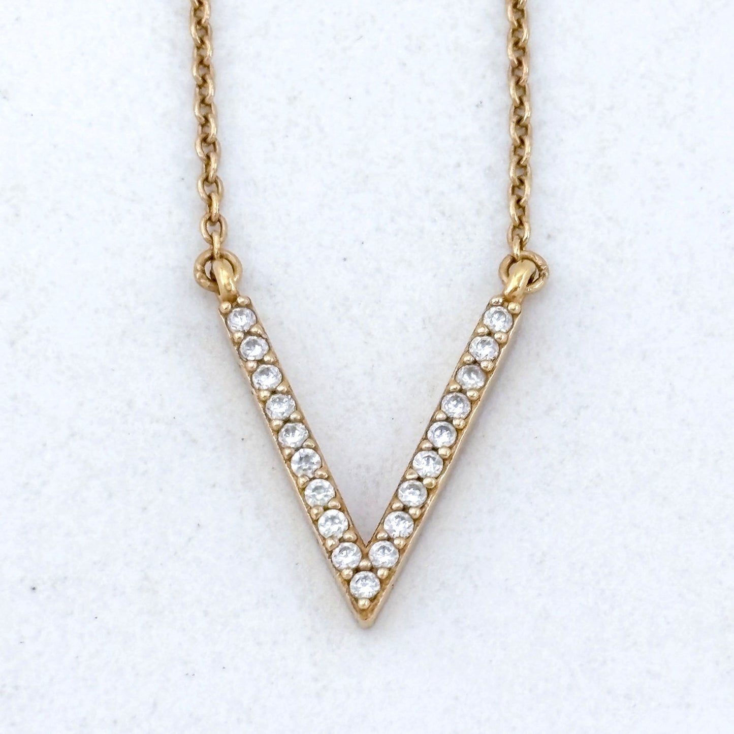 Vintage Sterling Silver 925 Cubic Zirconia V Pendant Necklace 15"-18"